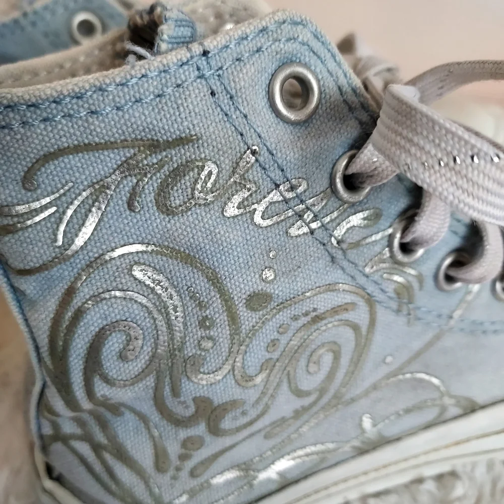 Converse All stars Blue Sparkly Sneakers Youth size 2 Play Time Girly Everyday